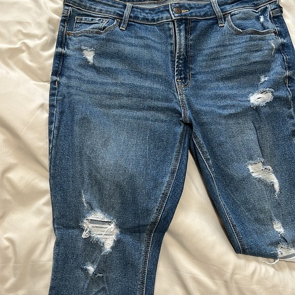 Old navy jeans. - Picture 2 of 4